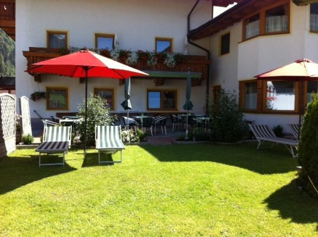Alpenpension Elferblick Neustift im Stubaital Exterior photo