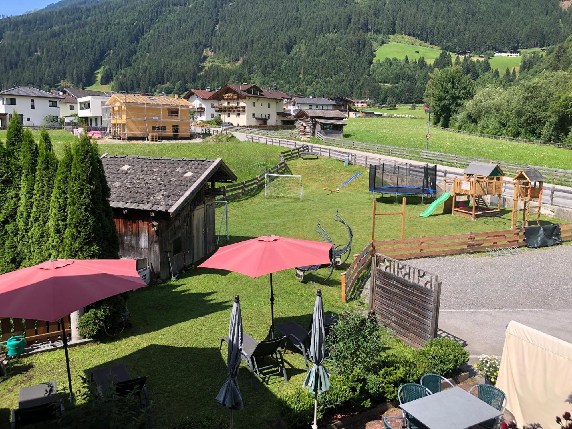 Alpenpension Elferblick Neustift im Stubaital Exterior photo